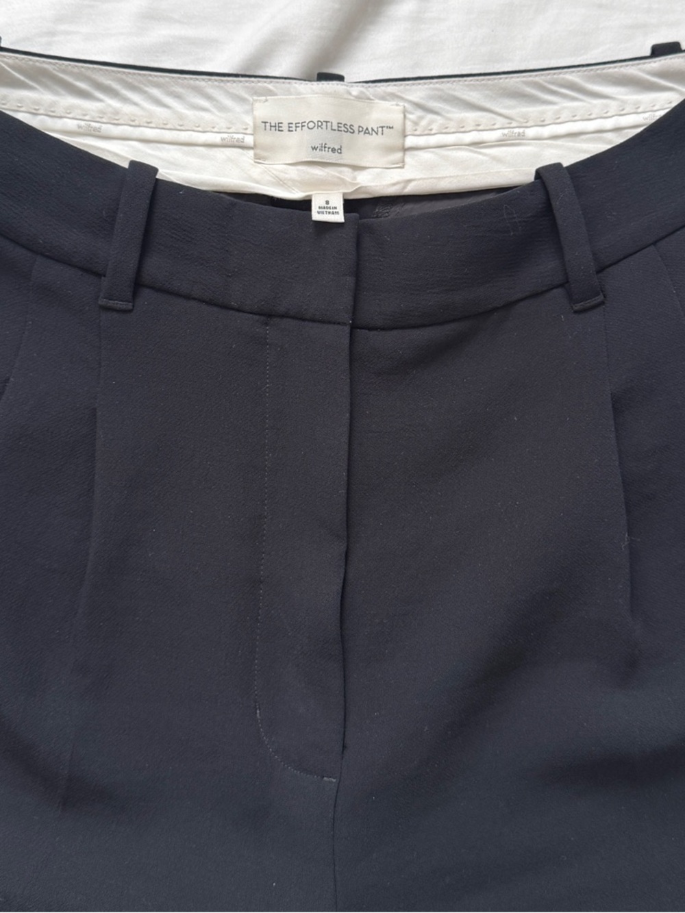 Wilfred Navy The Effortless Pant - Women's Tailored Shorts